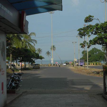 Silver Sands Beach Resort โคลวา ภายนอก รูปภาพ