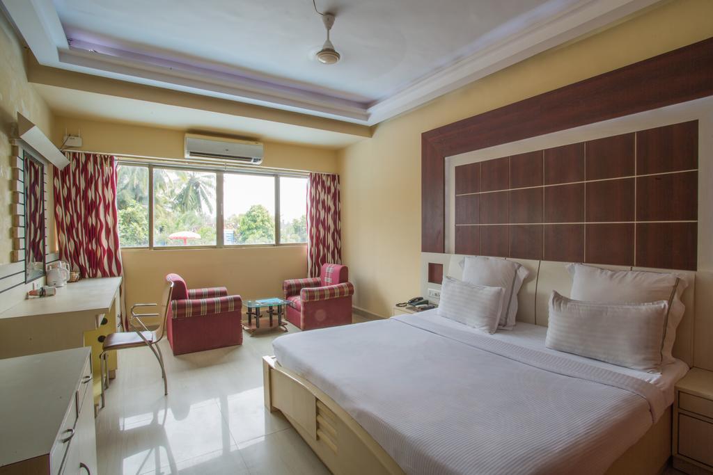 Silver Sands Beach Resort โคลวา ห้อง รูปภาพ