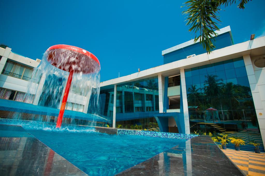 Silver Sands Beach Resort โคลวา ภายนอก รูปภาพ