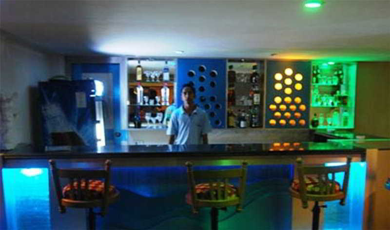 Silver Sands Beach Resort โคลวา ภายนอก รูปภาพ